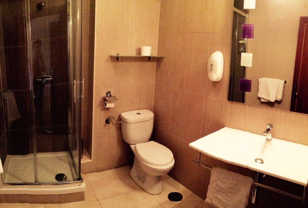 Hostal Mimosa サンタンデール 部屋 写真